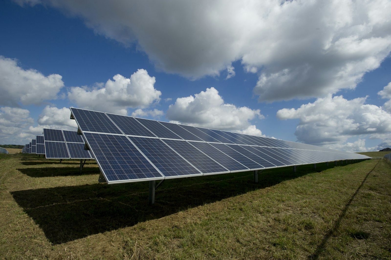Wind and solar generation at dusk